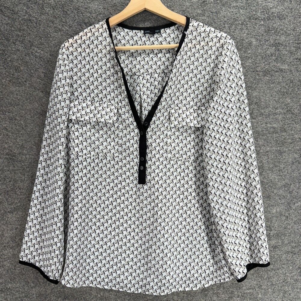 Cynthia Rowley Blouse Women L Large White Geometric V-Neck Long Sleeve Button